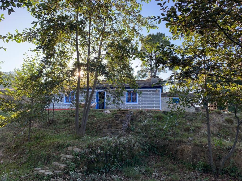 Thikalna Himalayan Retreat Villa Almora Bagian luar foto